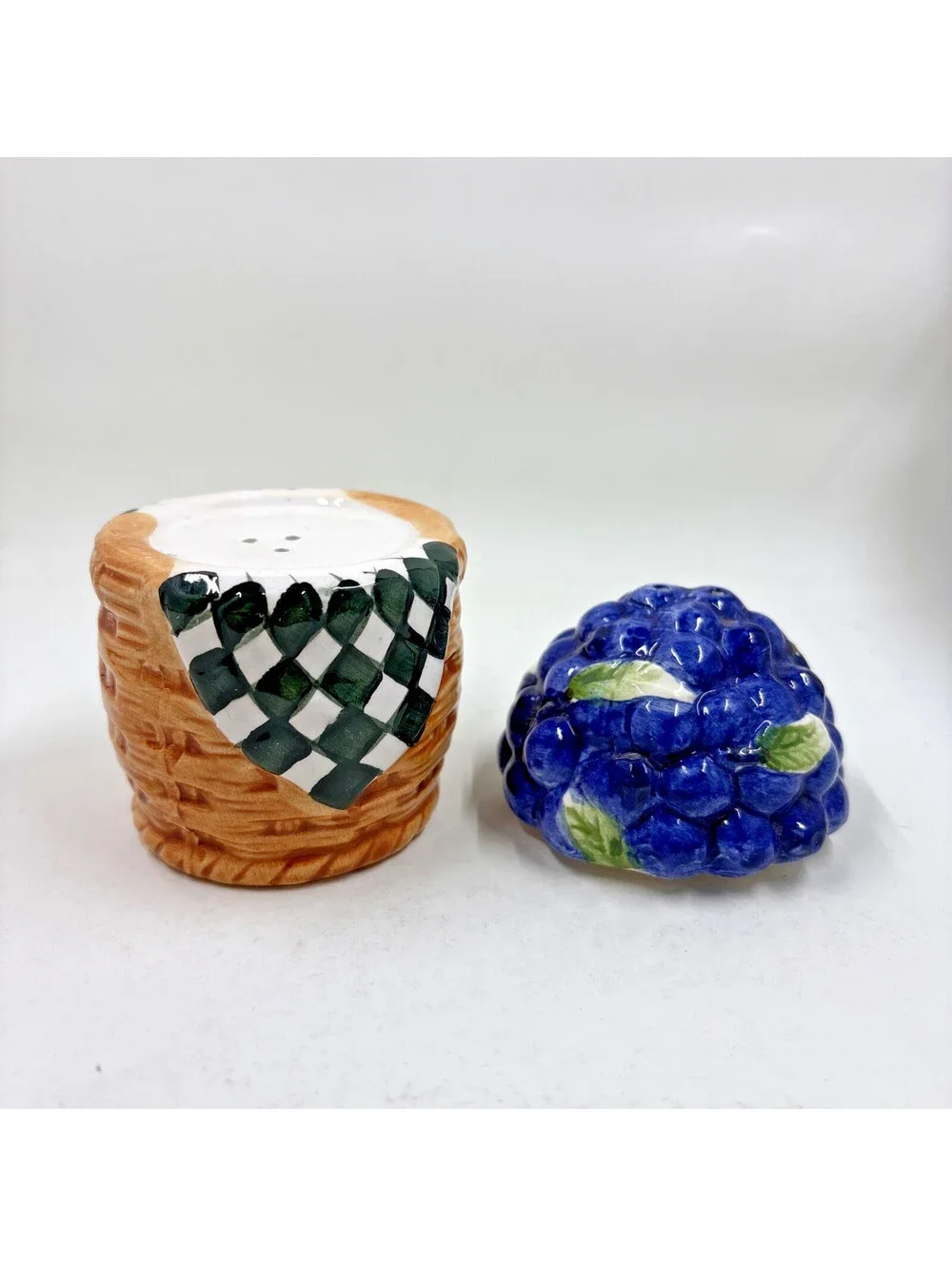 Vintage Country Blueberry Basket Stackable 4